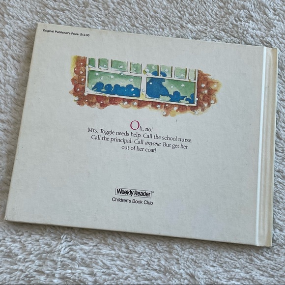 Mrs. Toggles Zipper by Robin Pulver 1990 1st Edition Hardcover R.W. Alley Vtg - Picture 6 of 9